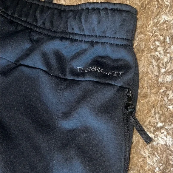 Therma-Fit Nike Joggers, men’s small - Picture 4 of 8